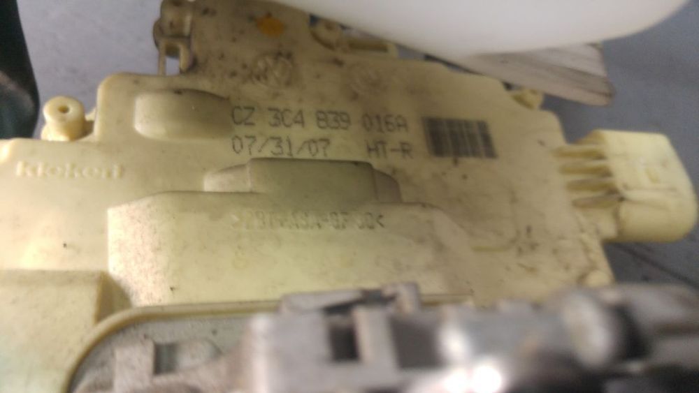 Broasca cu maner usa dreapta spate vw passat b6 3c4839016a