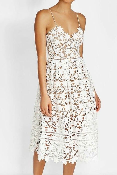 Дантелена рокля Sistaress