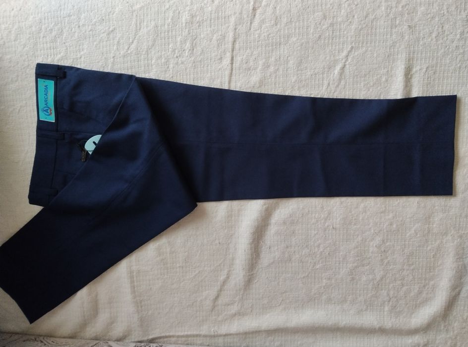 Брюки новые на мальчика