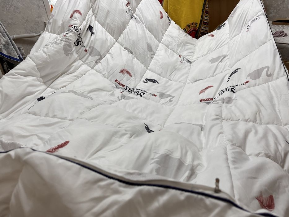 Продаю тёплое белое одеяло