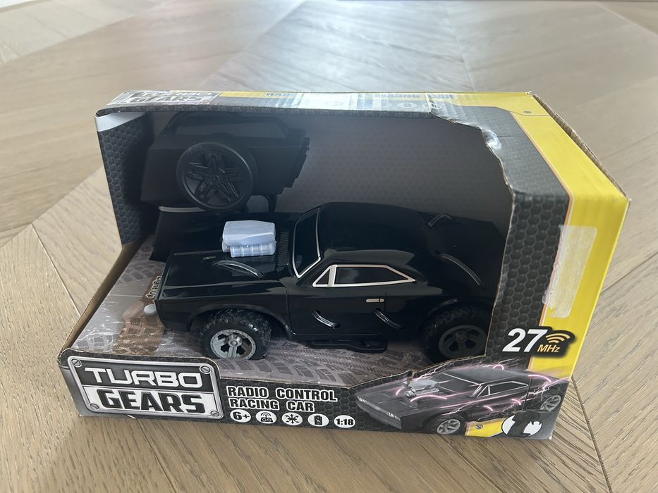 Mașină de curse TURBO Gears