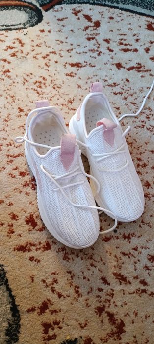 Кроссовкиииииииии