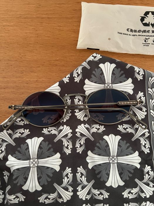 Chrome hearts clapper