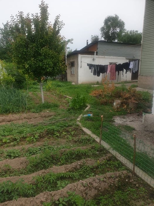 Продам 2-х этажный дом