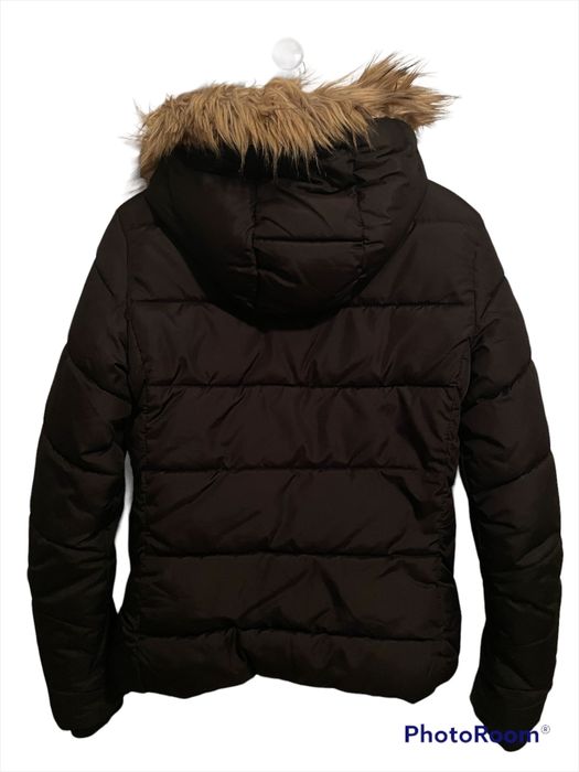 Дамско зимно черно яке Bershka