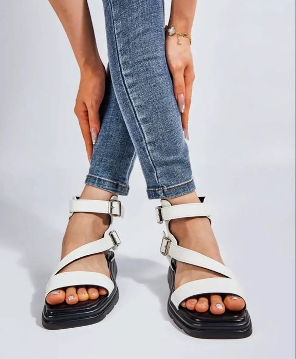 Летние босоножки