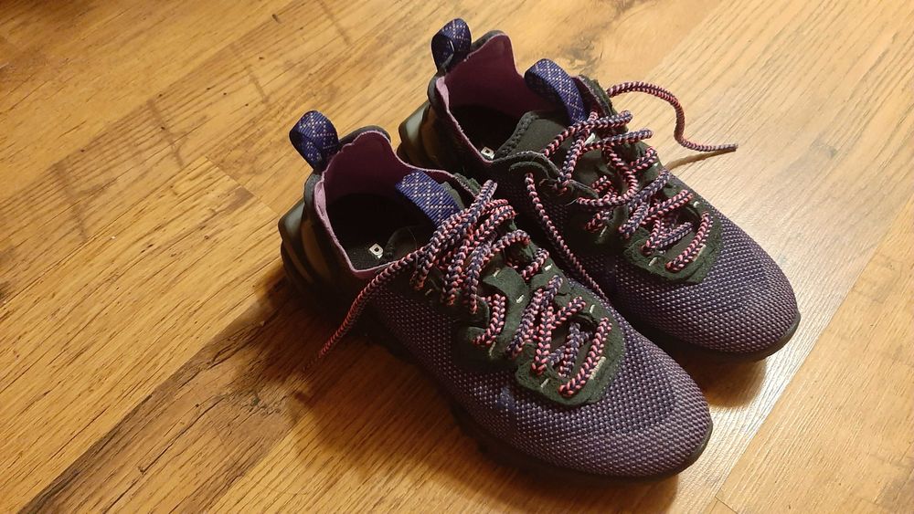 Nike făcuți pe comanda marimea 36.5