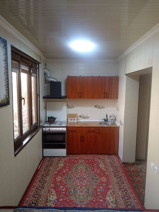 Продаётся 4-комнатная квартира 40-лет