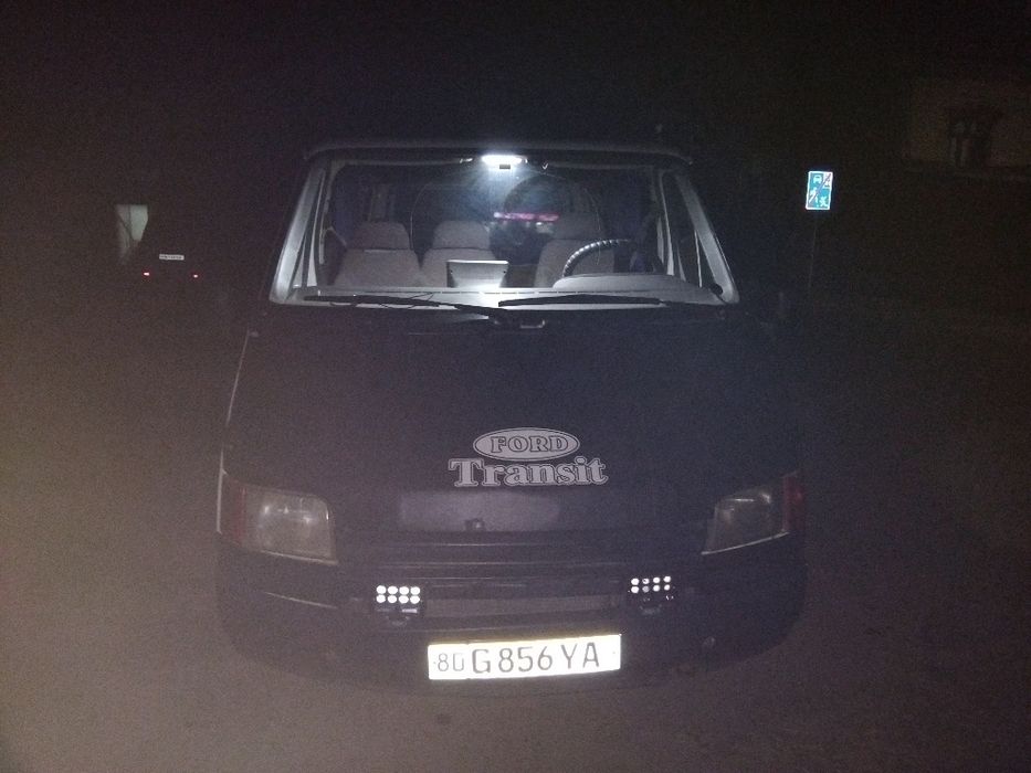 Ford tranzit sotiladi idyal sastayanada balonlari yangi mator xadavoy