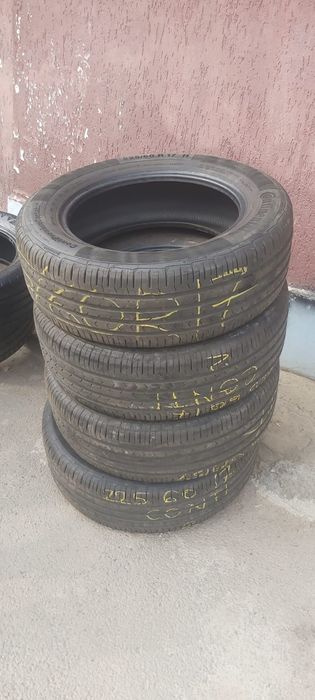 Vând anvelope de vara  continental