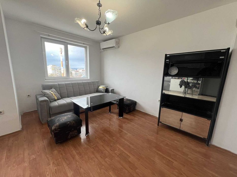 Двустаен ап. под наем в кв. Люлин 8