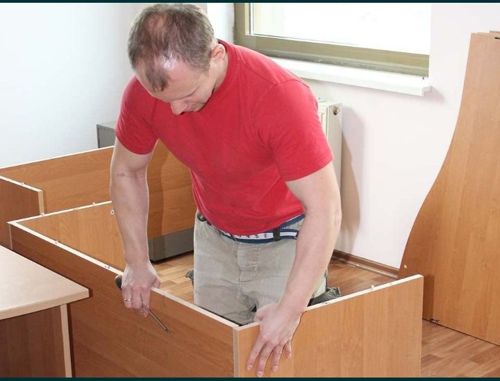 Уста мебелчи мебелларни ечамиз йиғамиз ўрнатамиз ва таъмирлаймиз