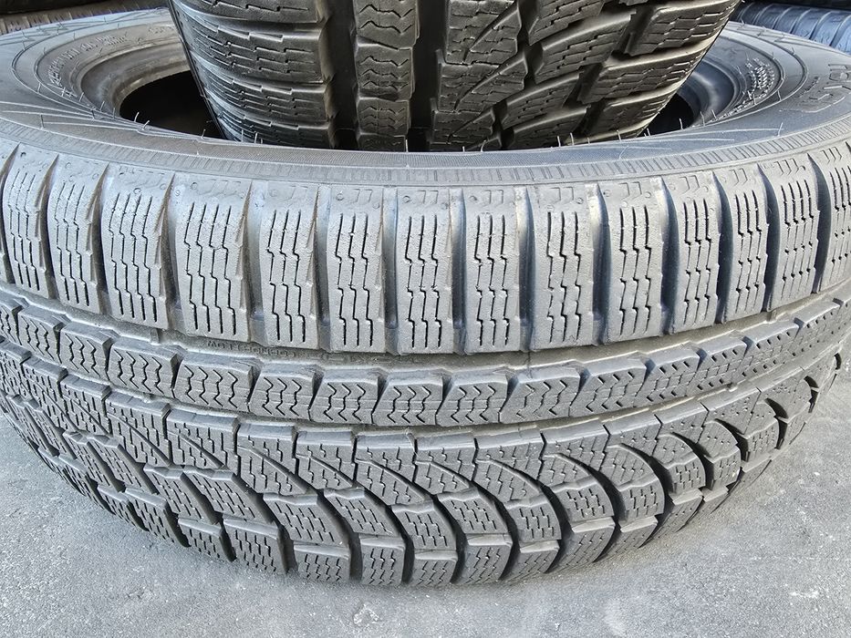 2 anvelope iarnă Nokian 225/55/17 -7.5 mm