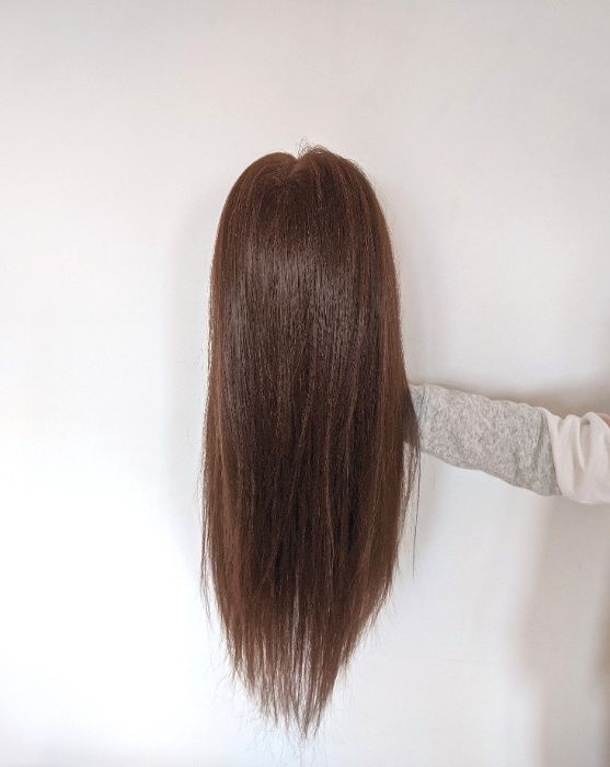 Фризьорска тренировъчна глава с ЕСТЕСТВЕНА коса 60см +стойка +аксесоар