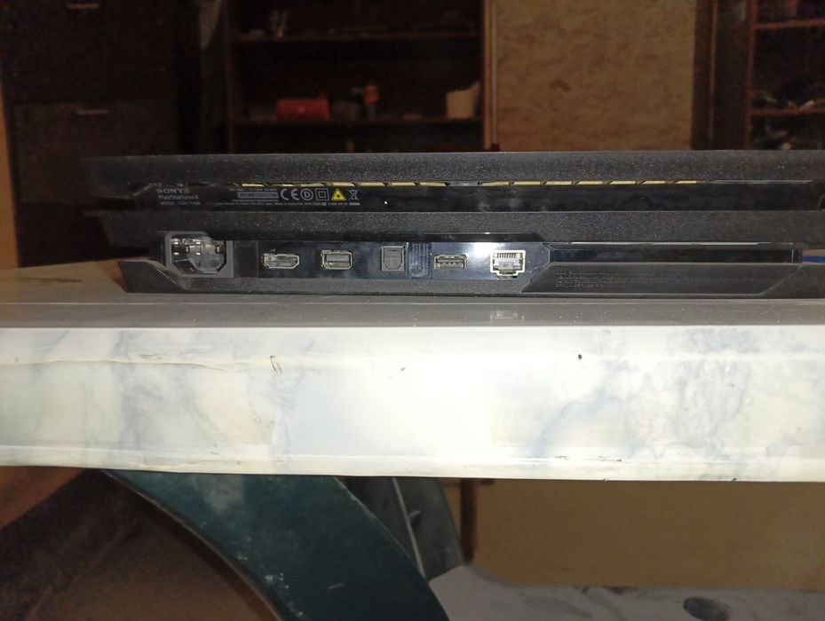 Ps4 pro  1tb  4k