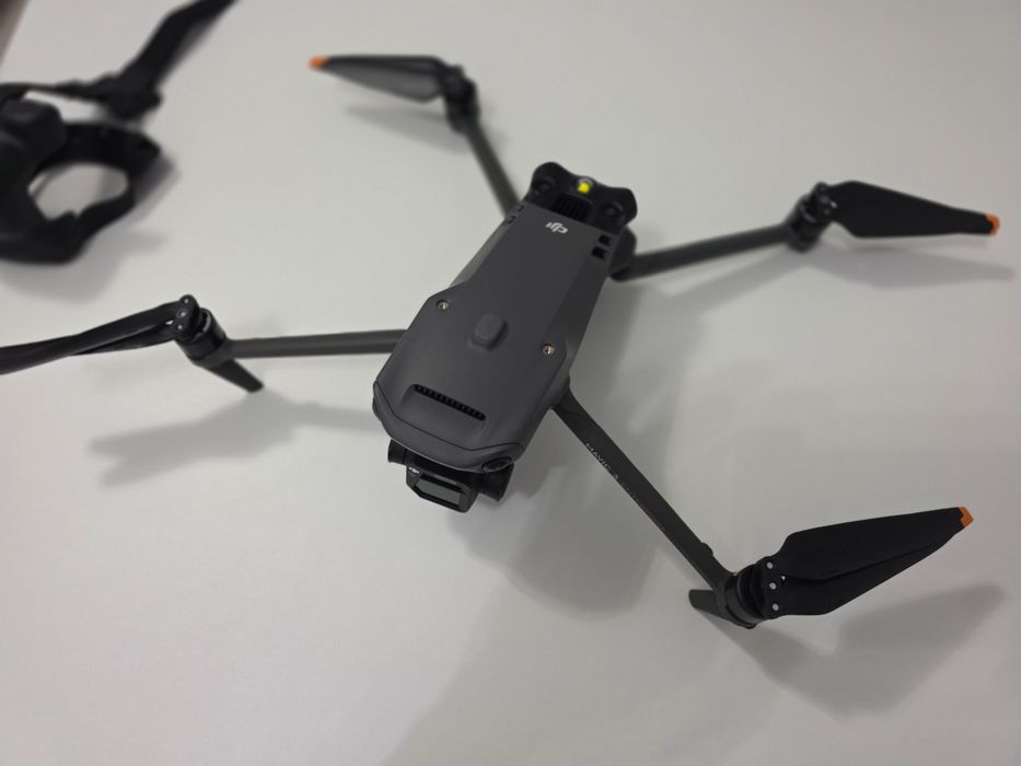 DJI Mavic 3 Enterprise идеално, като ново. Мавик 3 / дронове