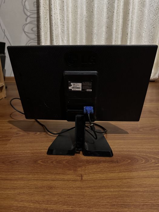 Продам процессор и мониторы