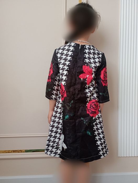 Платье  на девочку 8лет 120размер