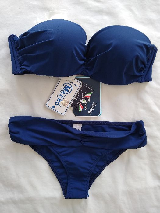 Madora нов бански с малка чашка