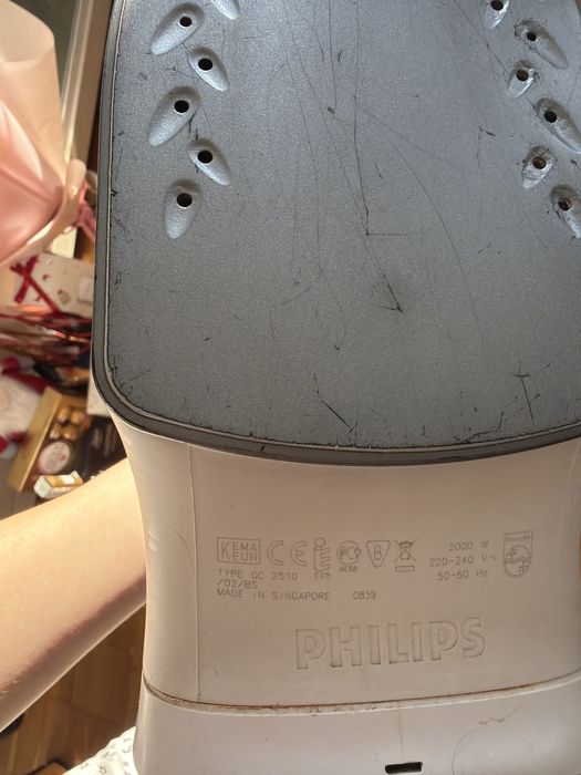 Fier de calcat Philips