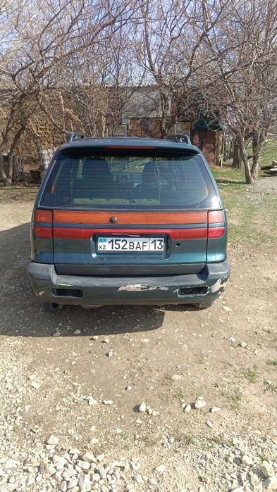 Хуйндай сантамо год 1999