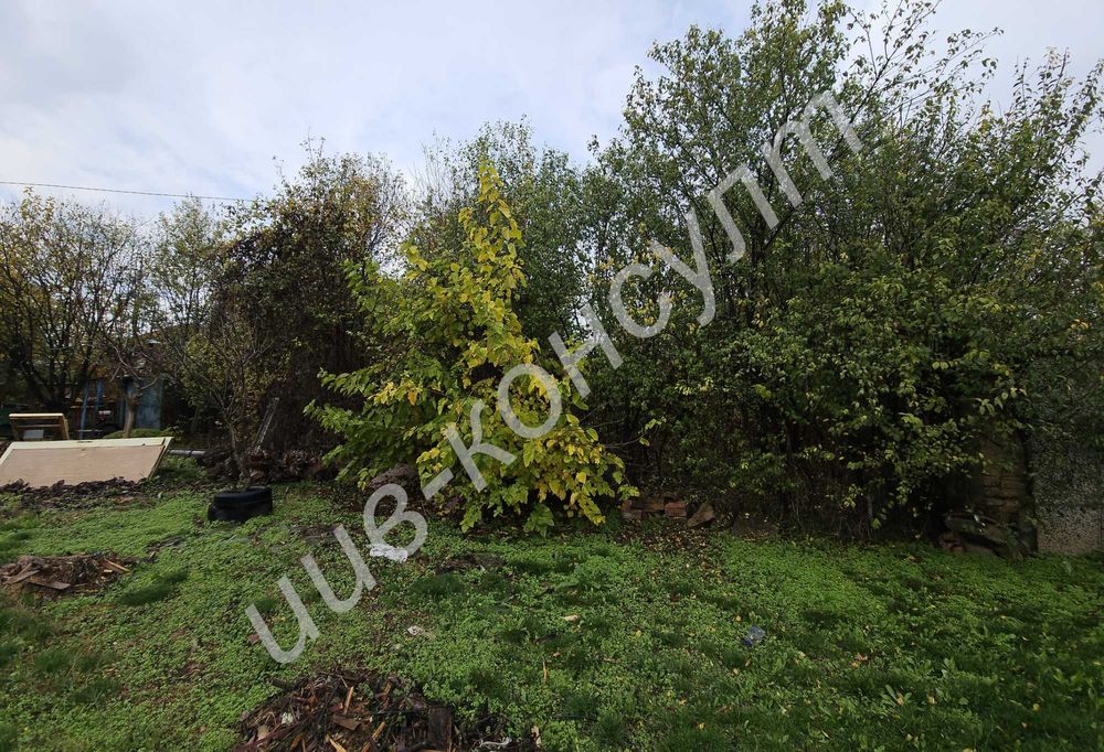 Продава се Парцел в с. Ресен, Област Велико Търново - 1221 кв.м за 13 €/кв.м - Снимка #1