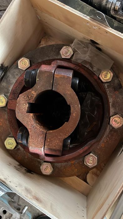 Задние ступицы новые