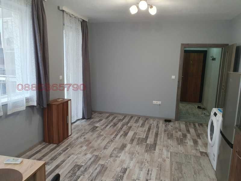 Дава се под наем Двустаен апартамент в Варна, Владислав Варненчик - 54 кв.м за 328.95 € - Снимка #2