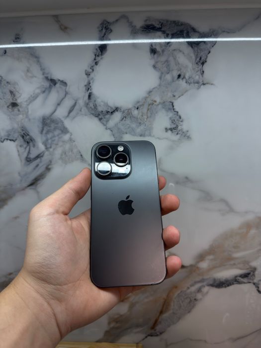 iPhone 15 pro 256gb