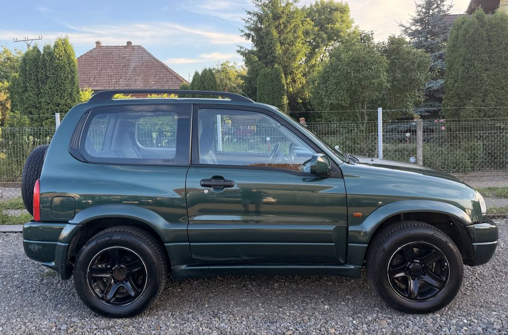 Suzuki Grand Vitara 1.6i 16V  4x4 Mic\Mare 2003
