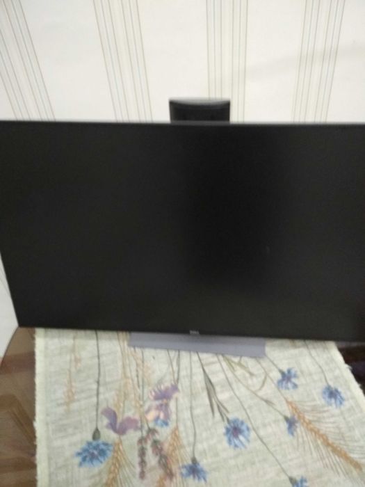 монитор Dell u24 19 hi в , на запчасти!