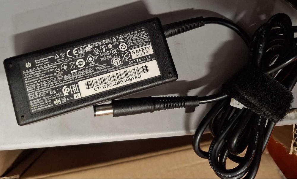 Vand incarcator laptop HP_ transformatoare AC/DC 50/110 V