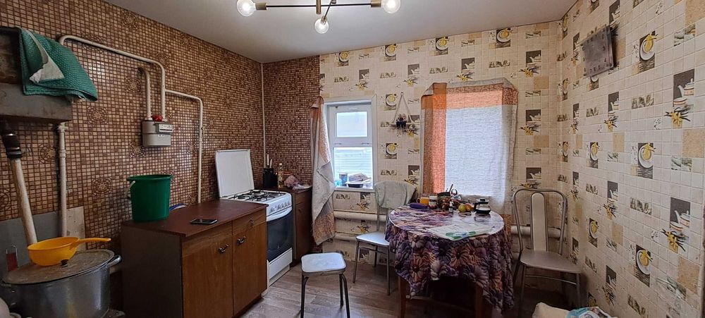 Продам 3х ком . дом в центре Костаная