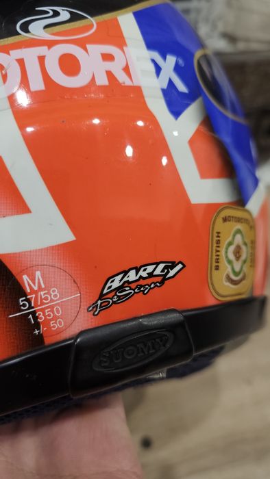 Каска suomy размер M