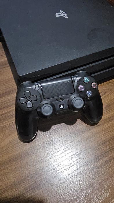 PlayStation 4 Pro Modat
