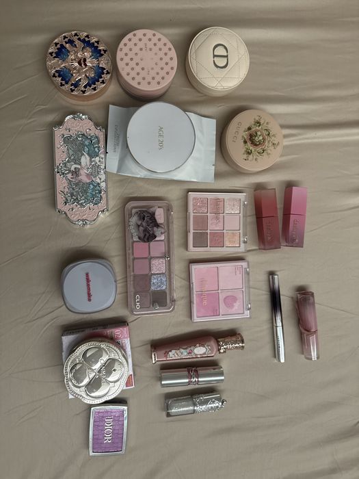 Косметика люкс и корейского сегмента