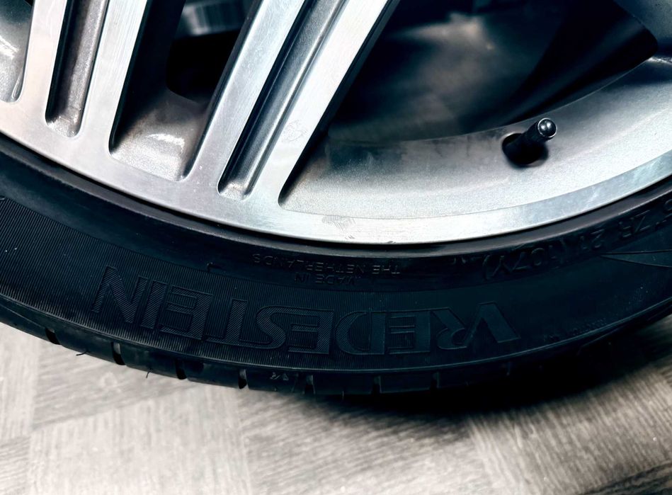 Оригинални 21" AMG джанти W166 с гуми 295/35/21 Dot 2020 на 6х км