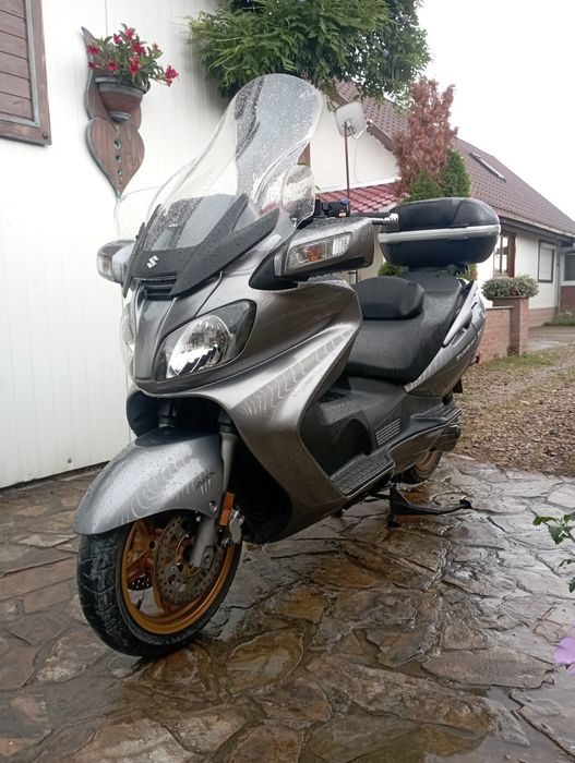 Suzuki Burgman 650