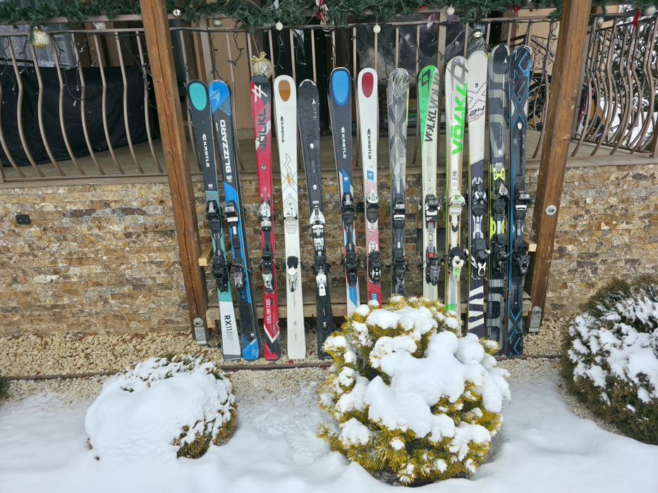 Schiuri ski 165-184 cm