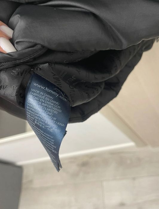 Geaca Tommy Hilfiger originală