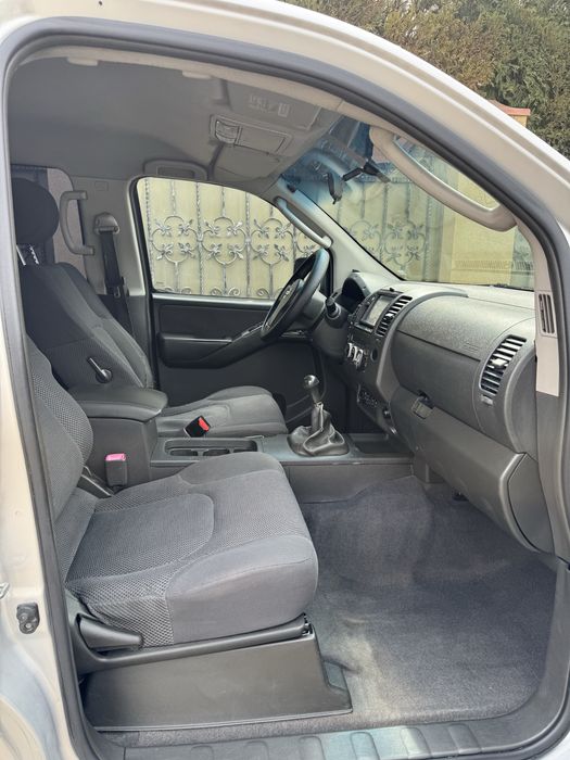 Nissan Navara 2007 2.5 dci 175 cp cutie manuala 6 viteze 260.000 km