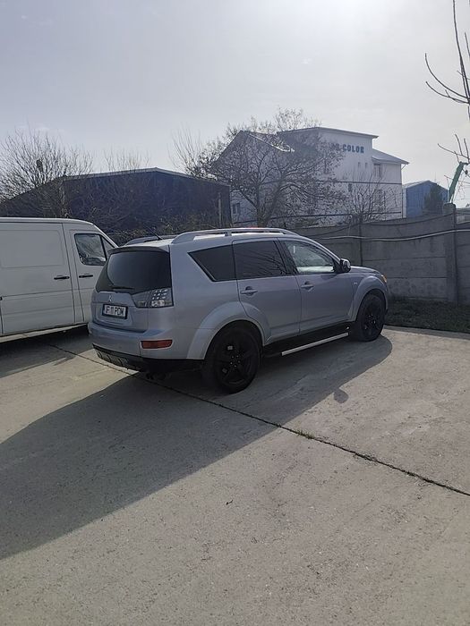 Mitsubishi Outlander II 2.0 DI-D