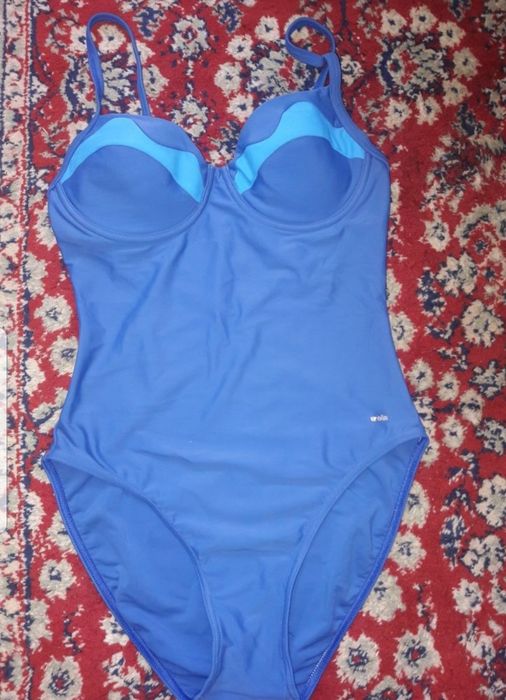 Бански костюми .