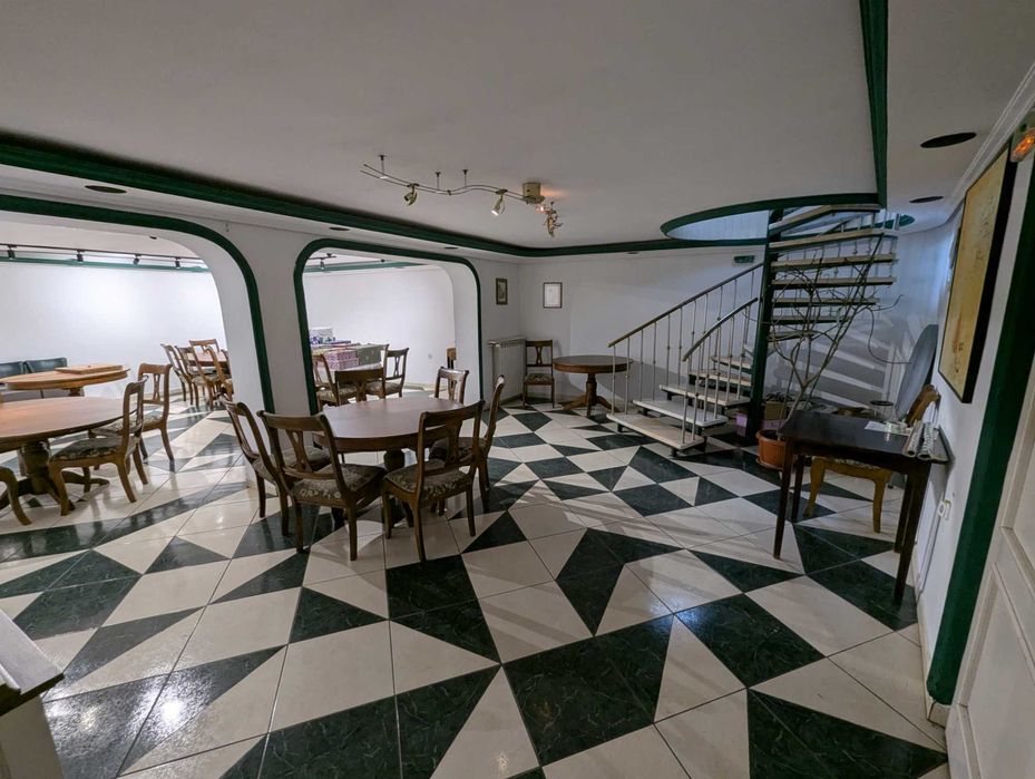 Spatiu comercial / restaurant de închiriat – Str. Cuza Voda