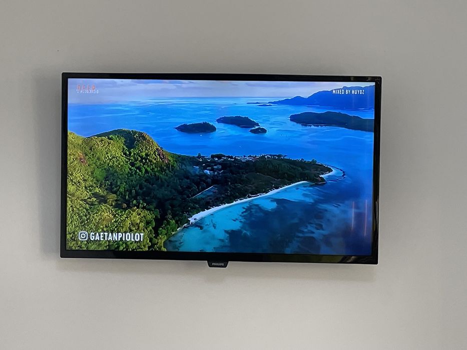 Televizor Smart LED, Philips- 80 cm, HD