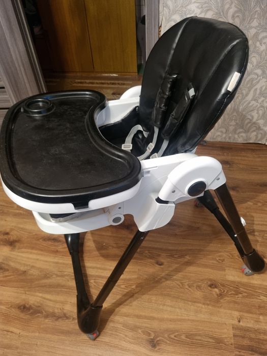 Продам детский столик