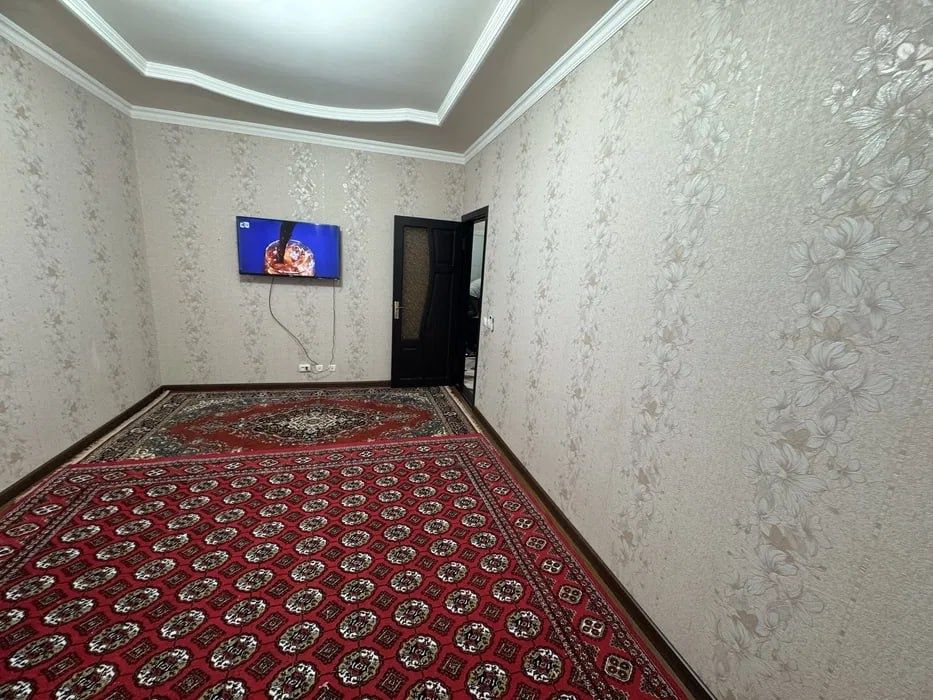 Чиланзар 7 квартал, 3-комнатная квартира,