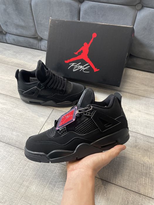 Jordan 4 BlackCat