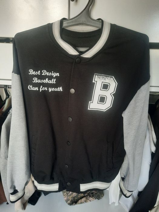 Продам женские кофты и кроп топы