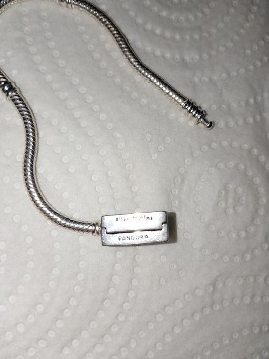Продам браслет Pandora